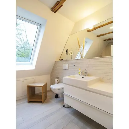 Johannisnest Comfortable *