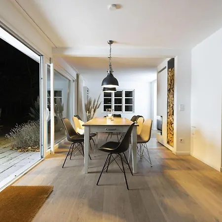 Johannisnest Comfortable Poppenbull