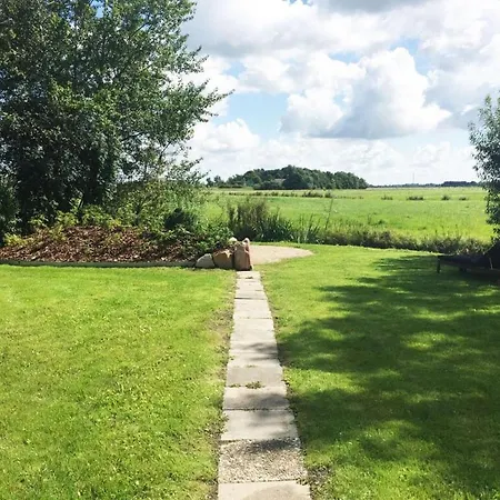 Johannisnest Comfortable * Poppenbull